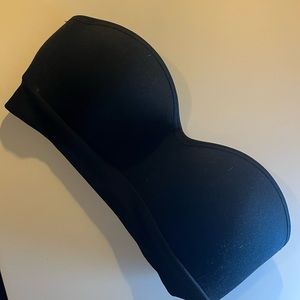 Auden Black Seamless strapless push up bra